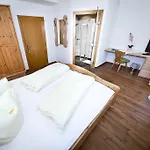Frühstückspension Fuchs 3*